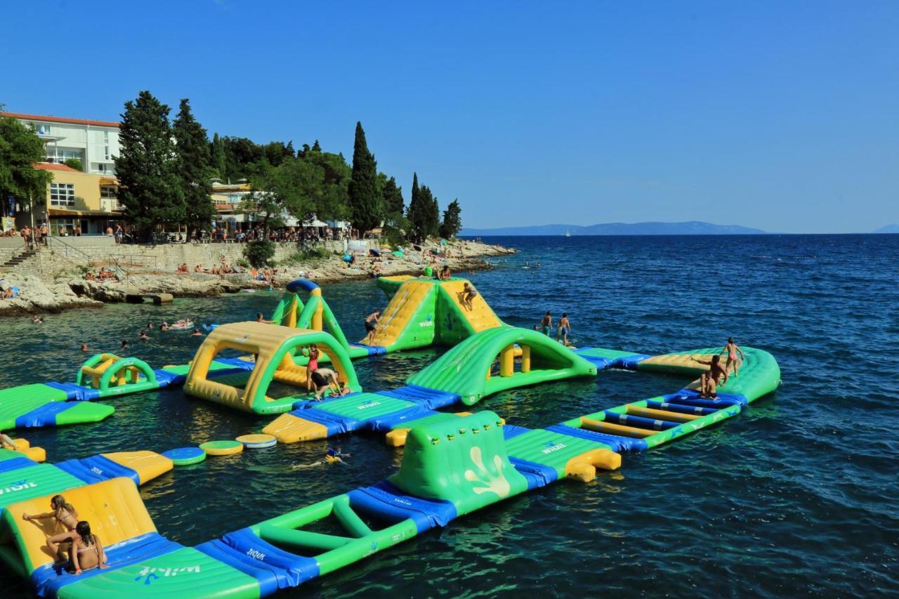 Apartments With A Parking Space Rabac, Labin - 7429 Экстерьер фото