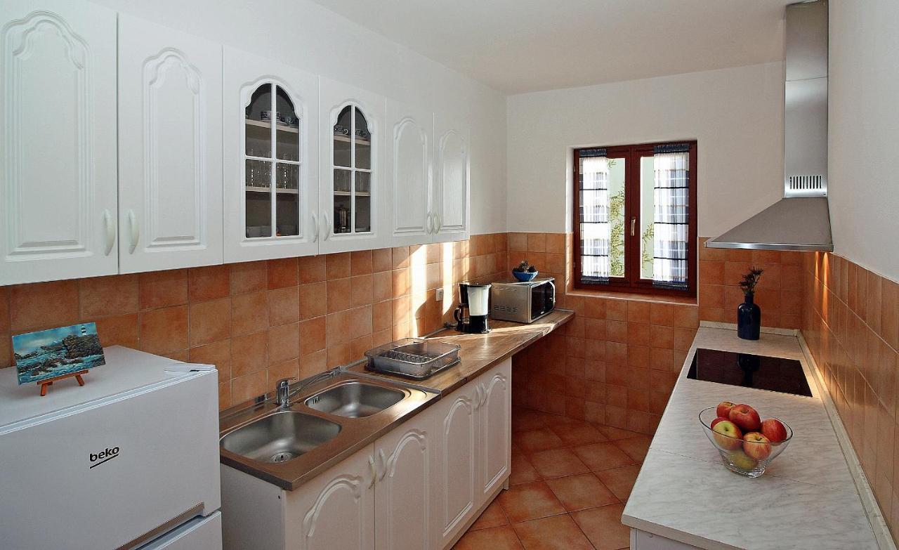 Apartments With A Parking Space Rabac, Labin - 7429 Экстерьер фото